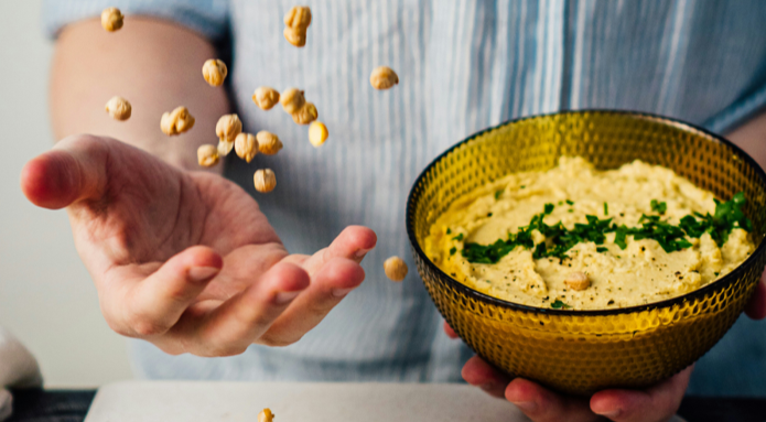 Vitamina B, creatividad y pensamiento crítico para potenciar tu salud mental y bienestar emocional